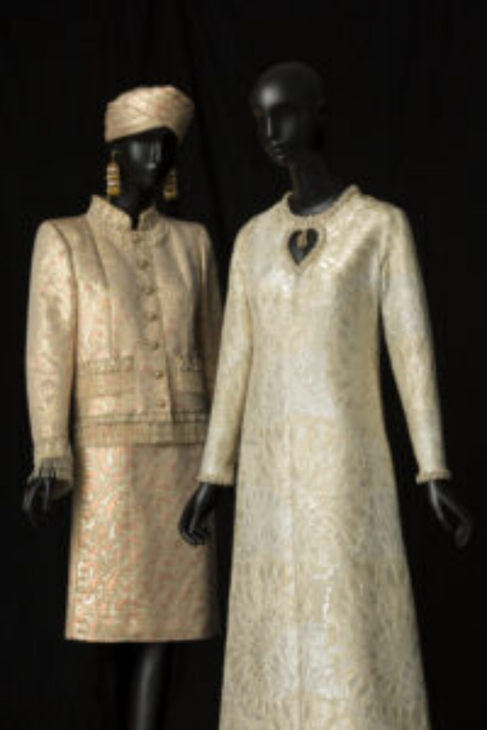 05 - Tailleur de soir court, collection haute couture printemps - été 1982 et Robe de soir long, collection haute%