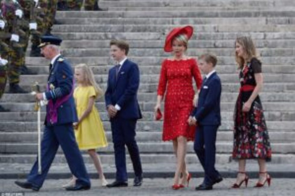 4E74F7A900000578-5977343-Chic_The_Belgian_royal_family_attended_the_festivities_in_style_-a-72_1532173086665
