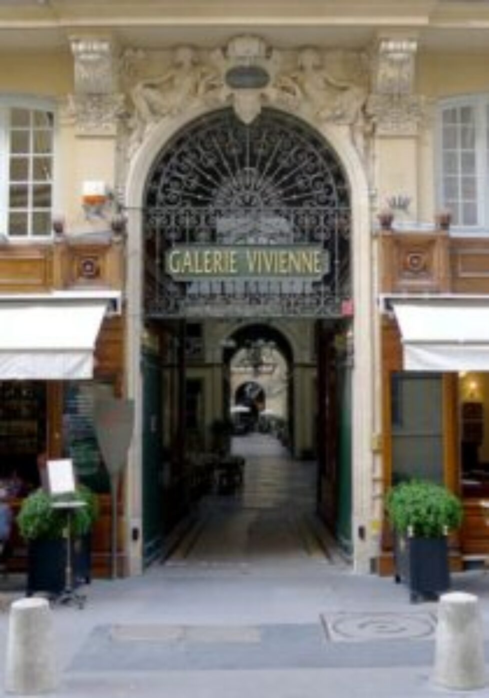 entrée galerie_Vivienne_entrée