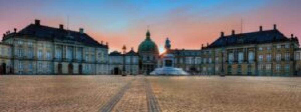 amalienborg-palace_copenhagen_2970x1110