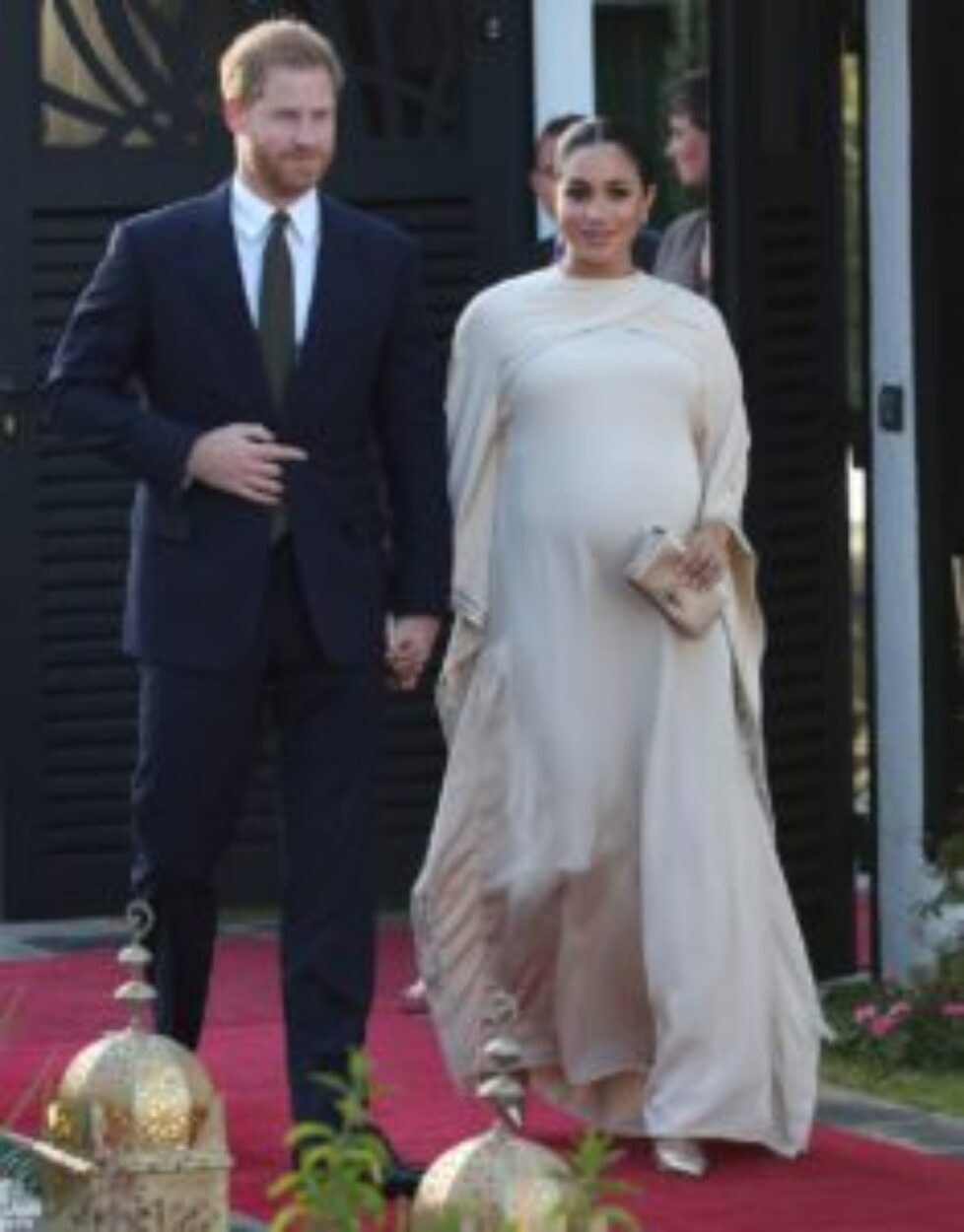 10217280-6740027-The_couple_who_arrived_on_Saturday_to_kick_off_a_three_day_tour_-a-71_1551080010438