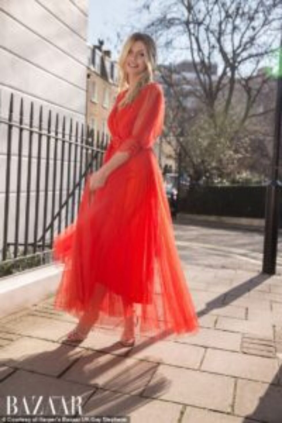 11174564-6825633-Lady_Kitty_Spencer_a_model_and_philanthropist_and_the_niece_of_l-a-9_1553003528205