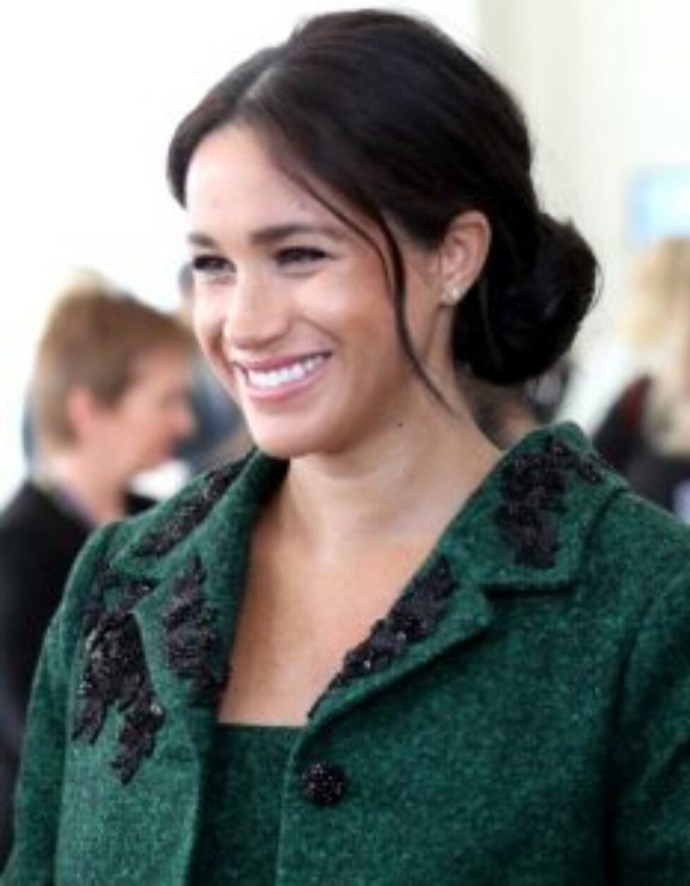 Meghan-Markle-in-Erdem-4