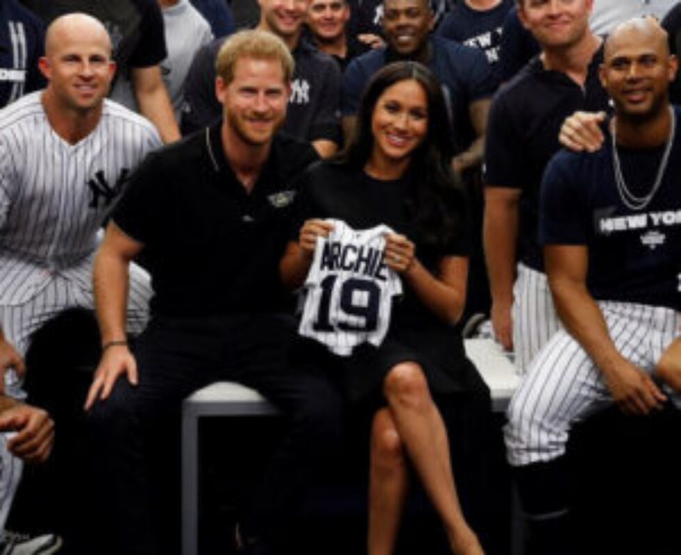 Meghan-Markle-in-Stella-McCartney-10