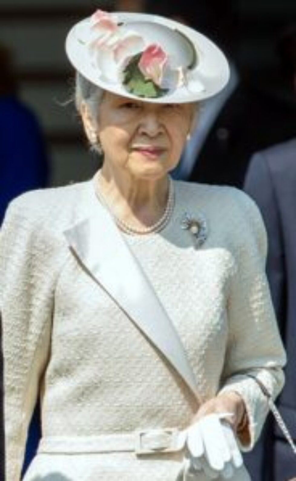 Empress_Michiko_cropped_20140424