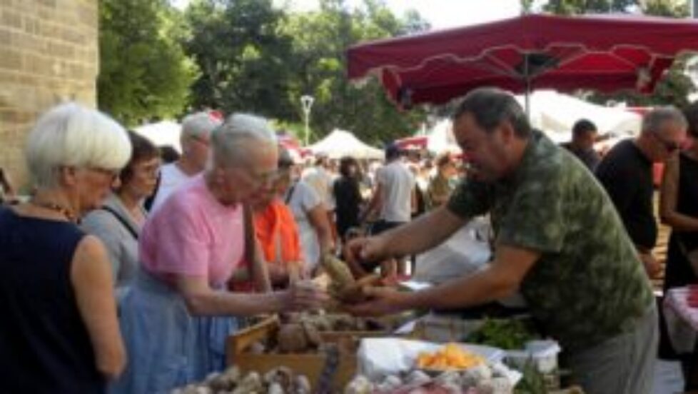 REINE MARGARETHE DU DANEMARK SUR LE MARCHE DE CAHORS