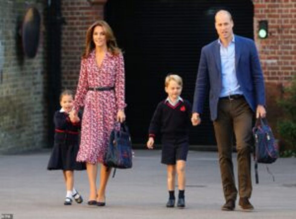18095328-7430097-Princess_Charlotte_with_by_her_father_the_Duke_of_Cambridge_and_-m-64_1567668548471