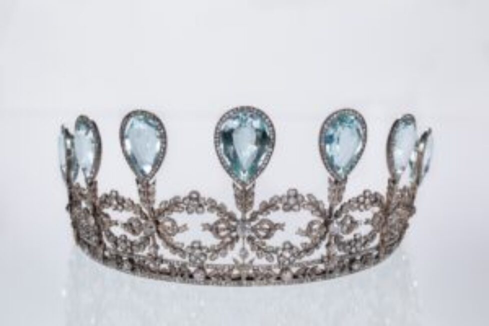 closeup-Aquamarine-Diamond-faberge-tiara