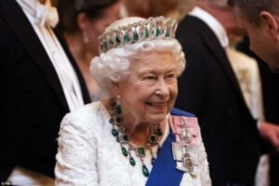 22124276-7781543-The_Queen_selected_her_elegant_Grand_Duchess_Vladimir_Tiara_for_-a-51_1576103018641