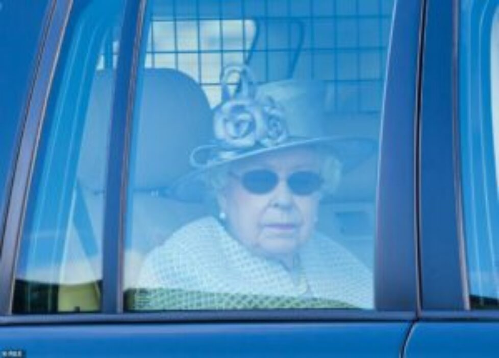 25692064-8088465-The_Queen_has_not_seen_Meghan_since_January_6_after_the_Duke_and-a-17_1583671575647