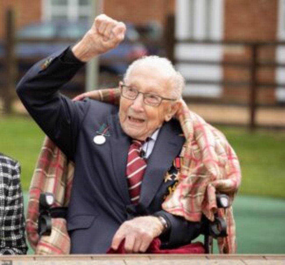 27832124-8272661-On_his_100th_birthday_Colonel_Tom_cheered_as_the_historic_aircra-m-40_1588235405954