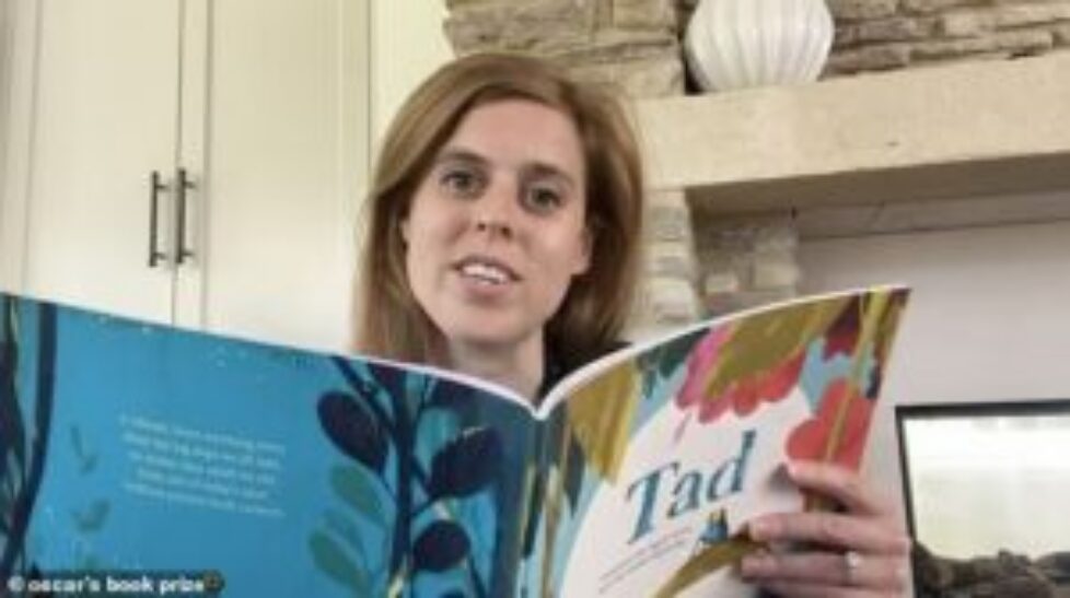 28792942-8354209-Princess_Beatrice_31_flashed_her_engagement_ring_as_she_announce-a-12_1590405836360