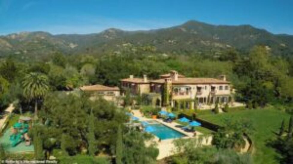 31889736-8621941-Prince_Harry_and_Meghan_Markle_s_14_7million_home_in_Santa_Barba-a-43_1597291742374