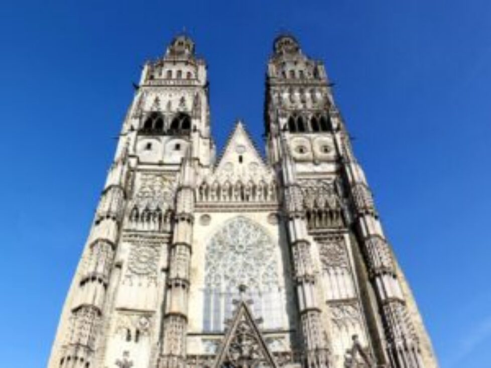 Cathédrale-St-Gatien-Tours-dadavidov-1320x990