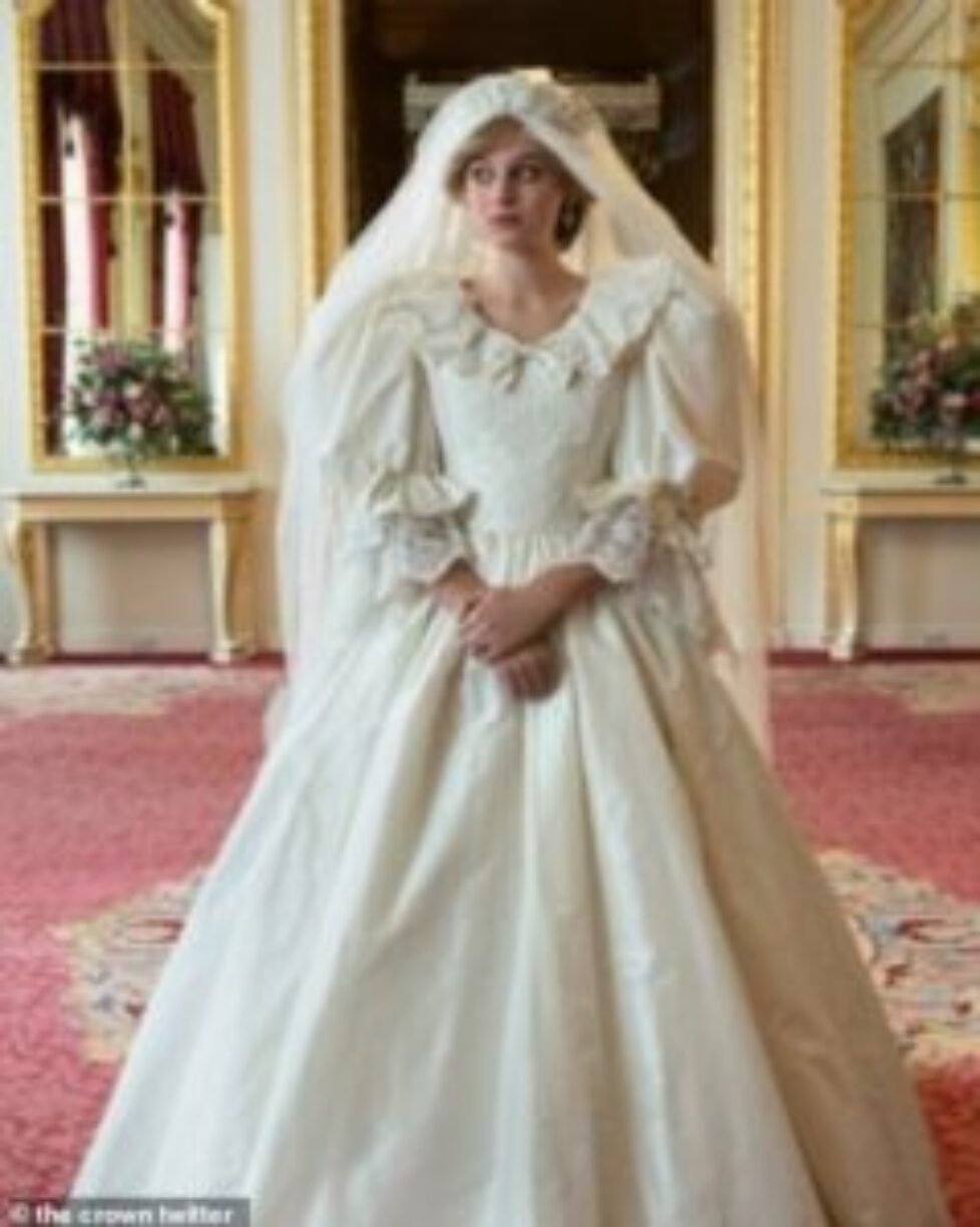 33948210-8802323-Blushing_bride_Fans_of_The_Crown_have_been_given_the_first_look_-m-110_1601762720828