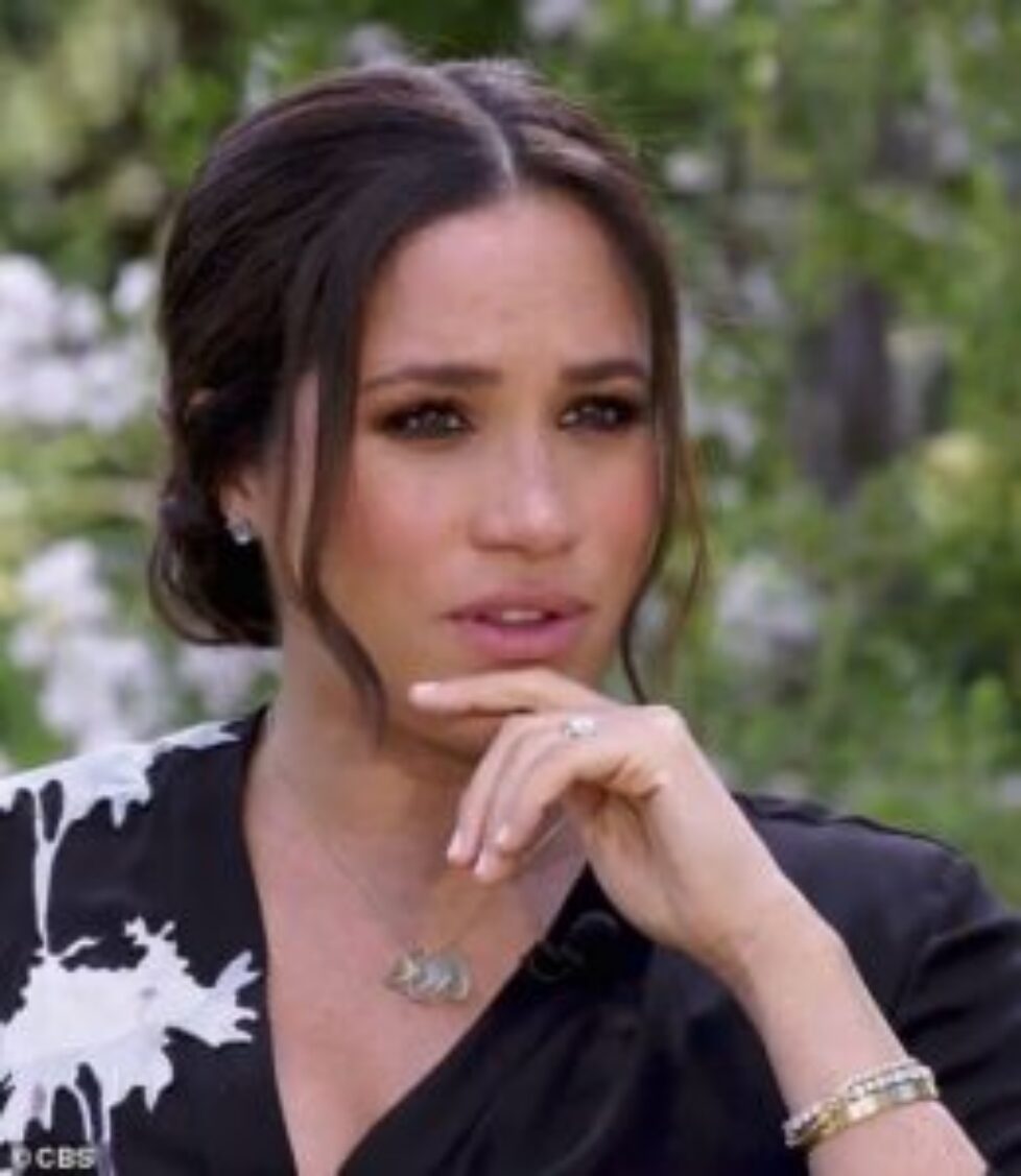 40022240-9323959-Meghan_Markle_spoke_to_Oprah_Winfrey_for_the_interview_which_wil-m-6_1614841174837