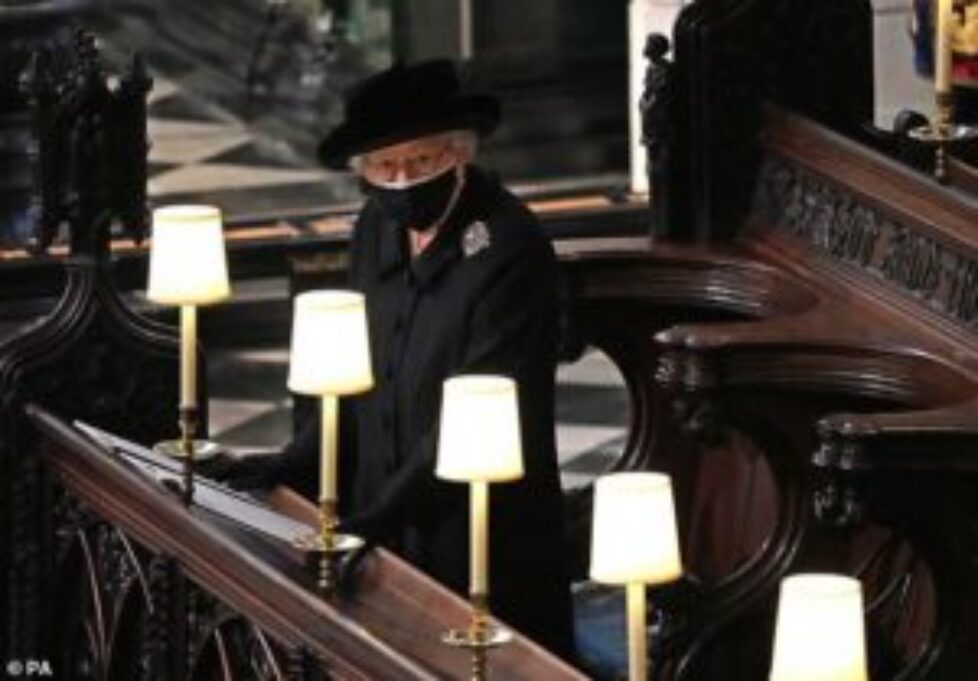 41877852-9482725-The_Queen_pictured_today_at_St_George_s_Chapel_could_take_a_step-m-31_1618689595806