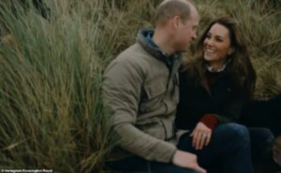 42375634-9526005-In_the_short_video_Kate_Middleton_lovingly_rests_her_hands_on_Pr-a-249_1619710334574