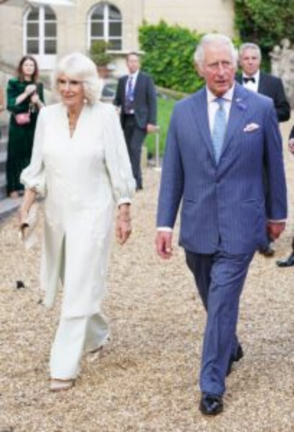 45453017-9789197-Prince_Charles_72_and_Camilla_pictured_together_73_attended_the_-a-18_1626344934428