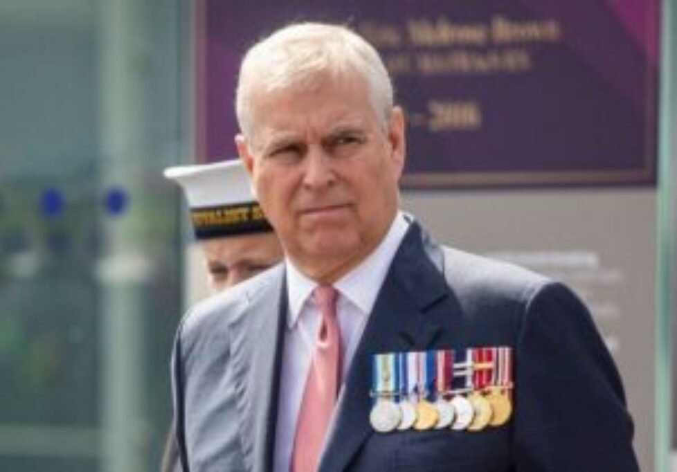 Affaire-Epstein-le-prince-Andrew-et-Virginia-Giuffre-ont-trouve-un-accord