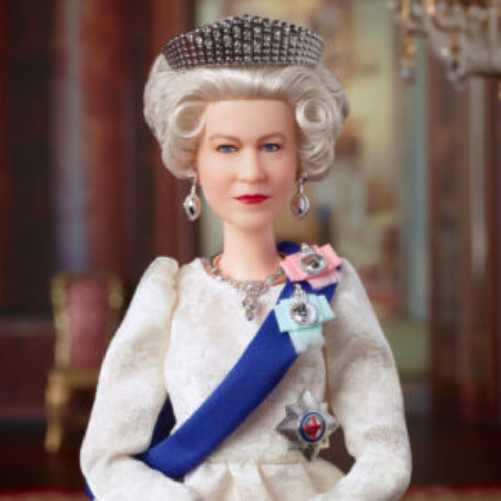 Paul, Susan MattelQueen Elizabeth iiPlatinum Jubilee edition