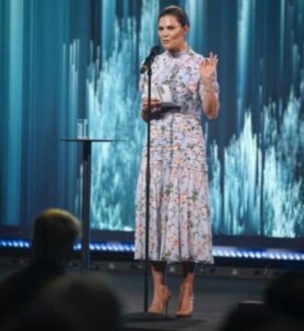 crown-princess-victoria-in-by-malina-aimee-dress-4