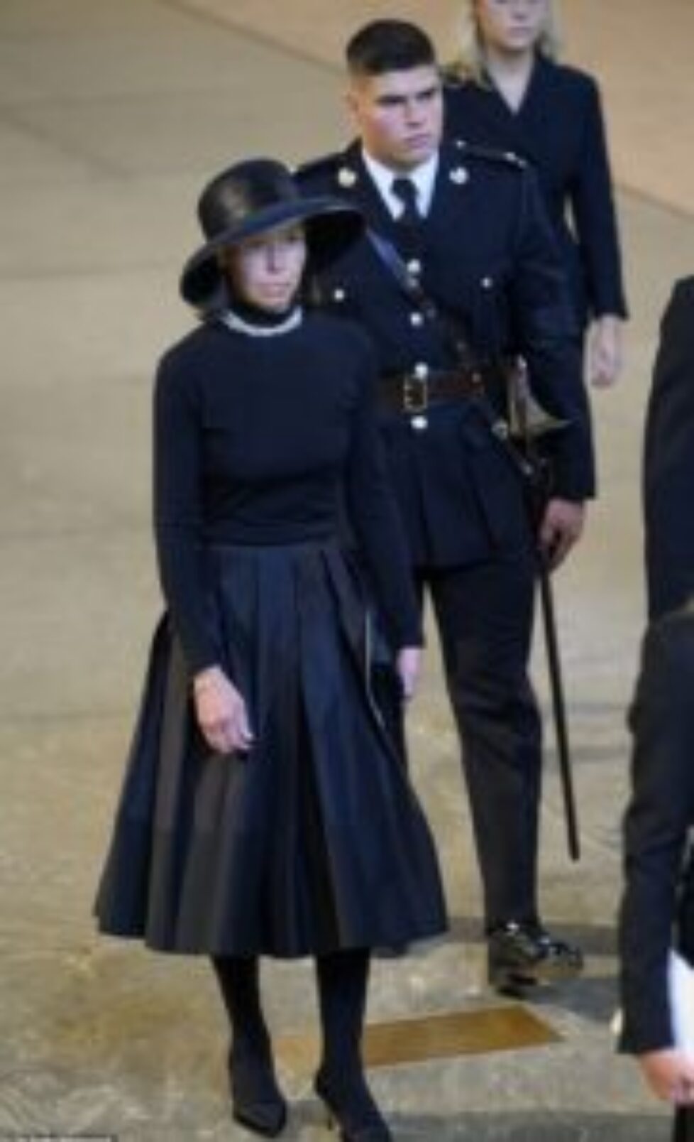62412765-11210677-The_Queen_s_favourite_royal_Lady_Sarah_Chatto_pictured_with_her_-m-201_1663180731115