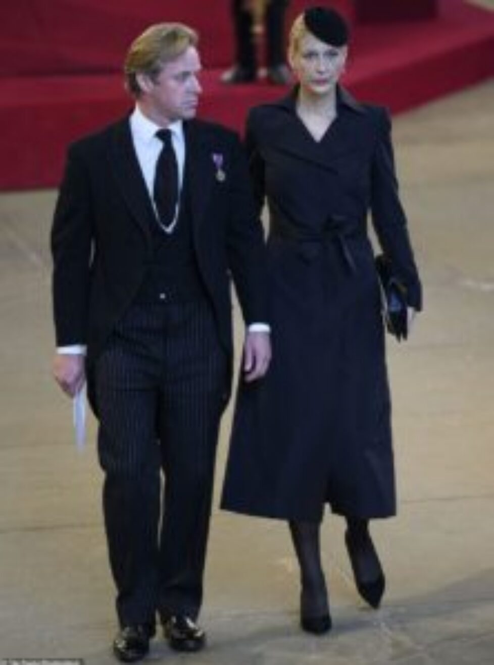 62431713-11214579-Lady_Gabriella_later_left_arm_in_arm_with_her_husband_pictured_s-m-14_1663235170440