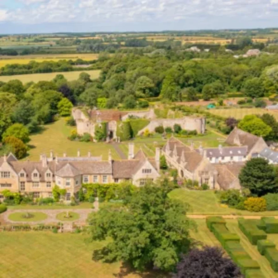 Barnwell_300922_BarnwellManor4