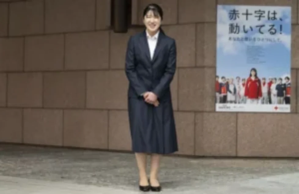 princess-aiko-red-cross-4