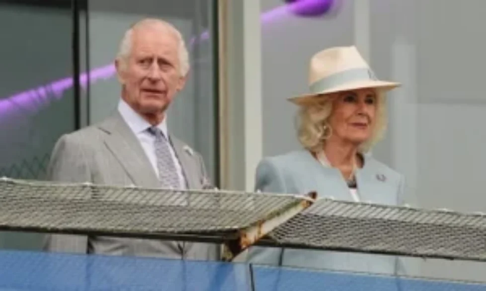 queen-camilla-7