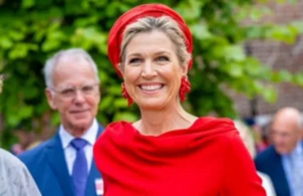 queen-maxima-red-dress-2
