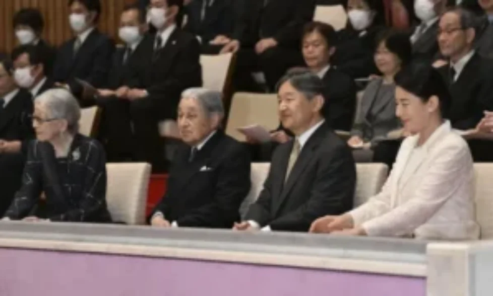 imperial-family-attended-birthday-concert-at-the-imperial-palace-2