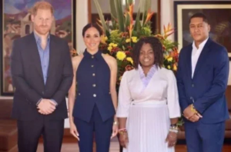 meghan-markle-veronica-beard-johanna-ortiz-3