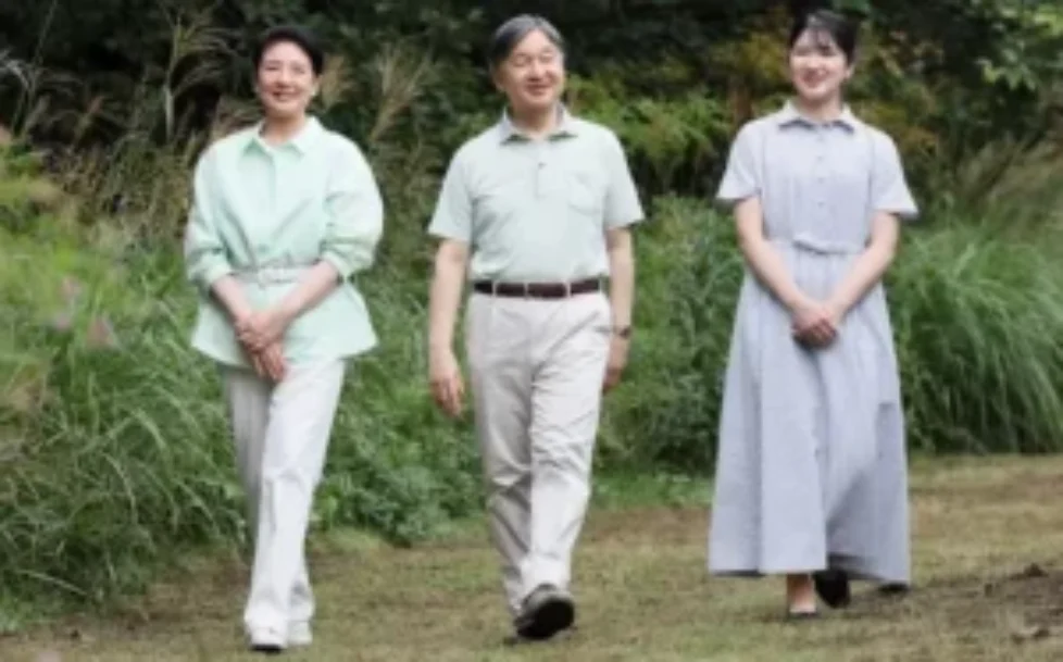 imperial-family-5