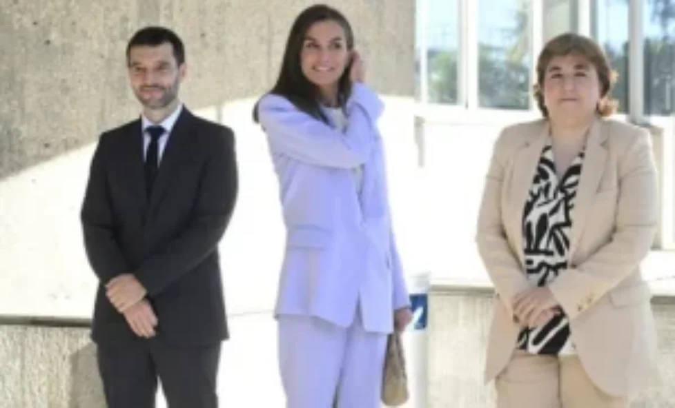 queen-letizia-bleis-madrid-lavender-suit-2