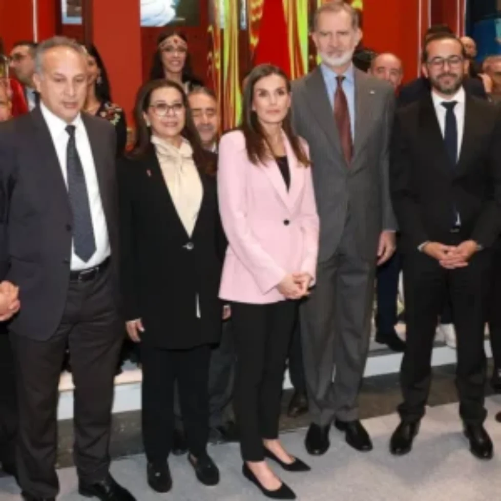 queen-letizia-wore-zara-pink-blazer-6