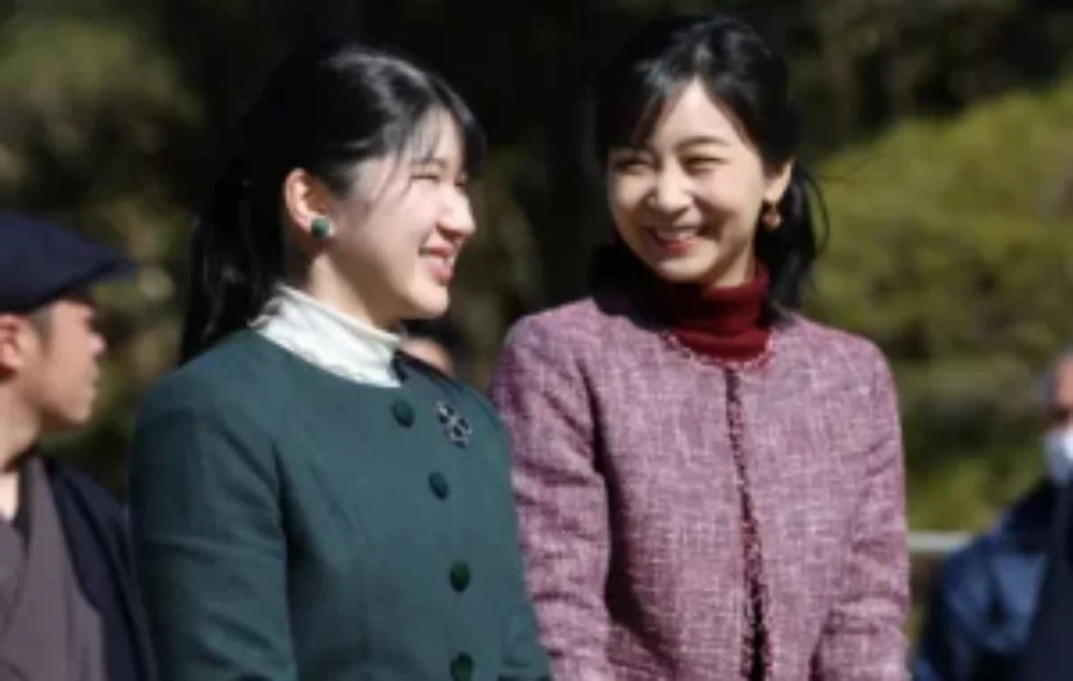 princess-aiko-princess-kako-11