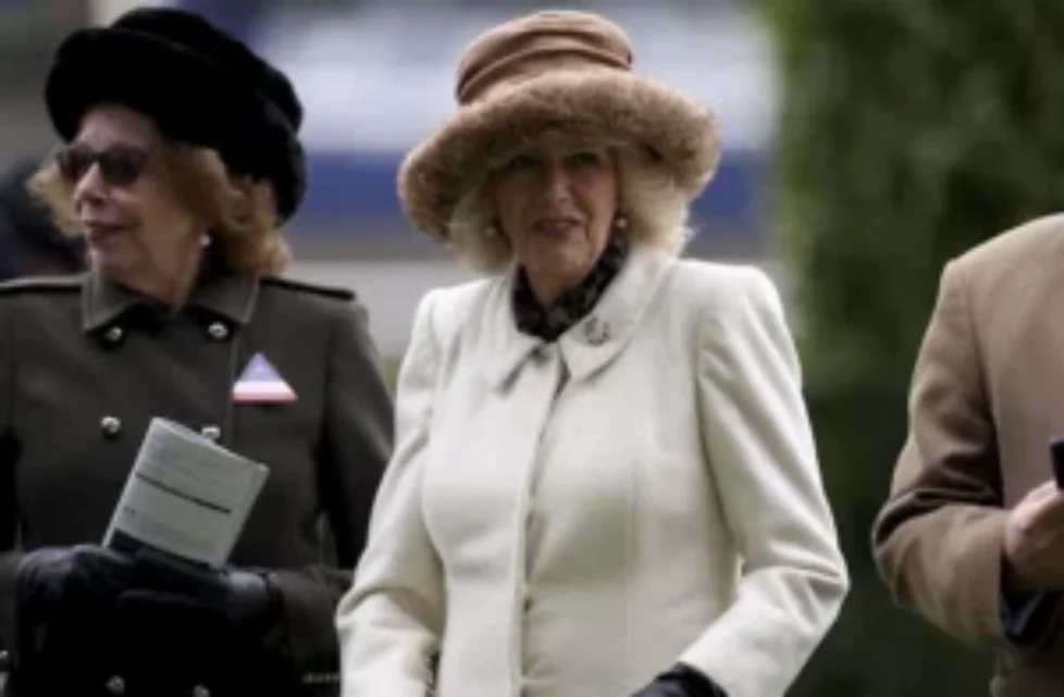 queen-camilla-2