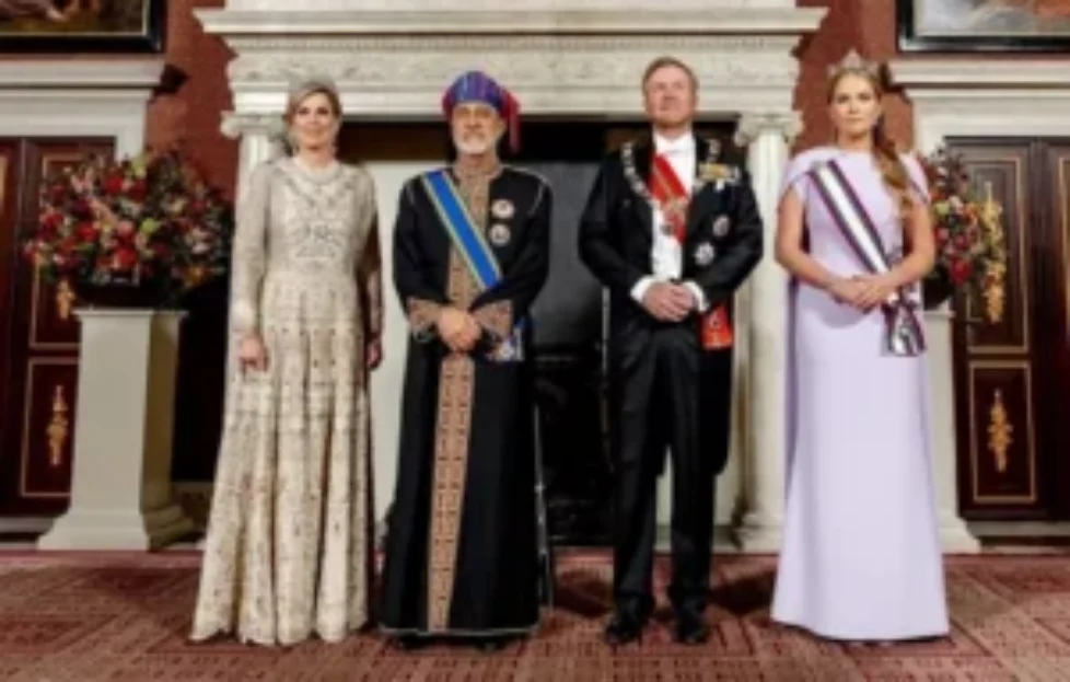 queen-maxima-designer-Mahpara-Khan-dress-4