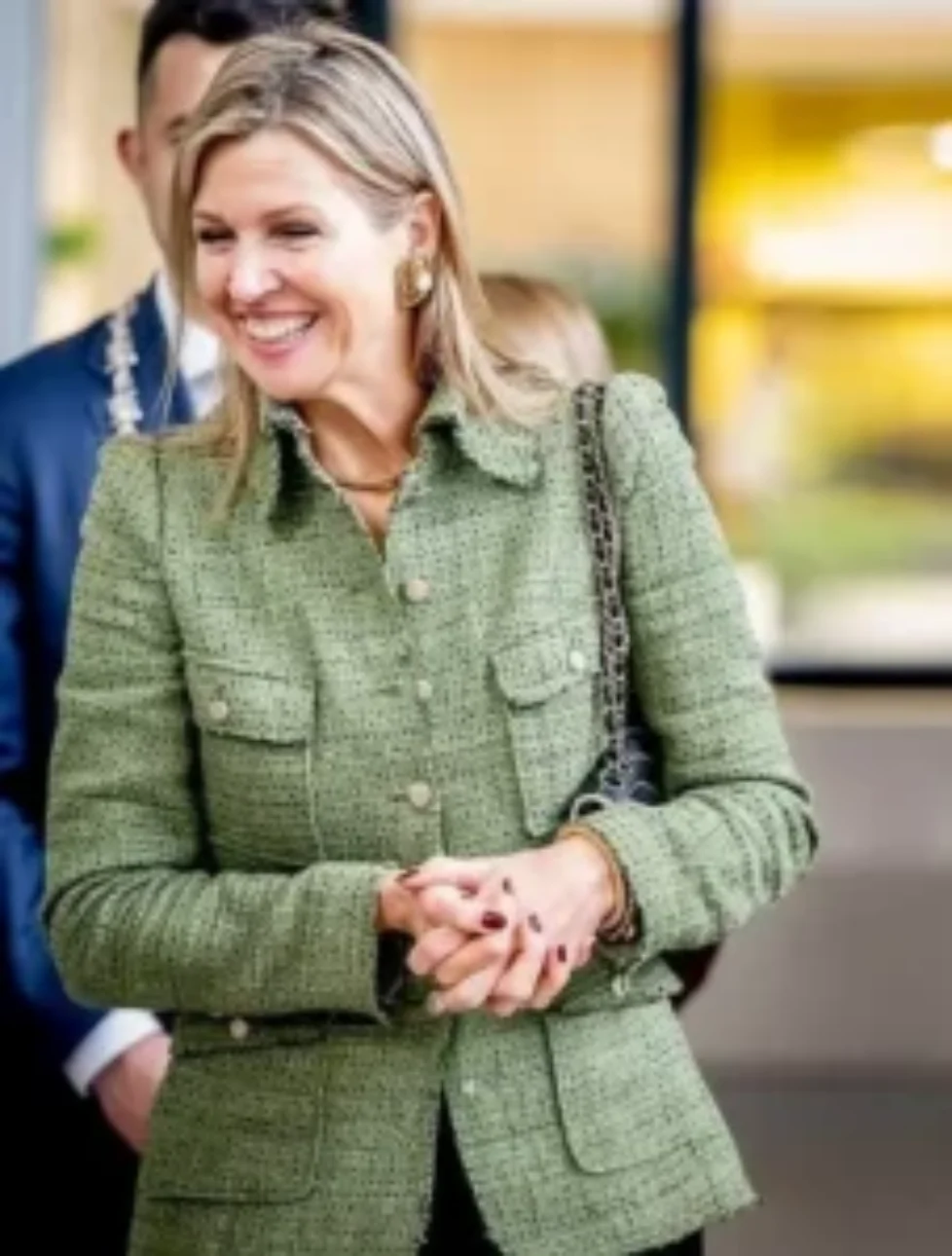 queen-maxima-chanel-tweed-green-jacket-3