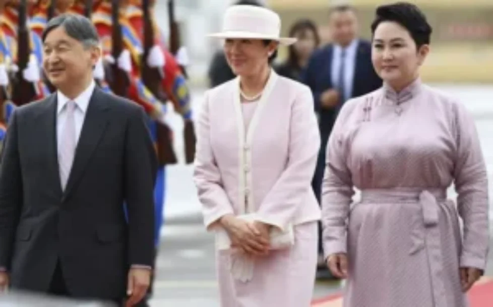 Emperor-Naruhito-Empress-Masako-Arrive-in-Mongolia-for-State-Visit-4