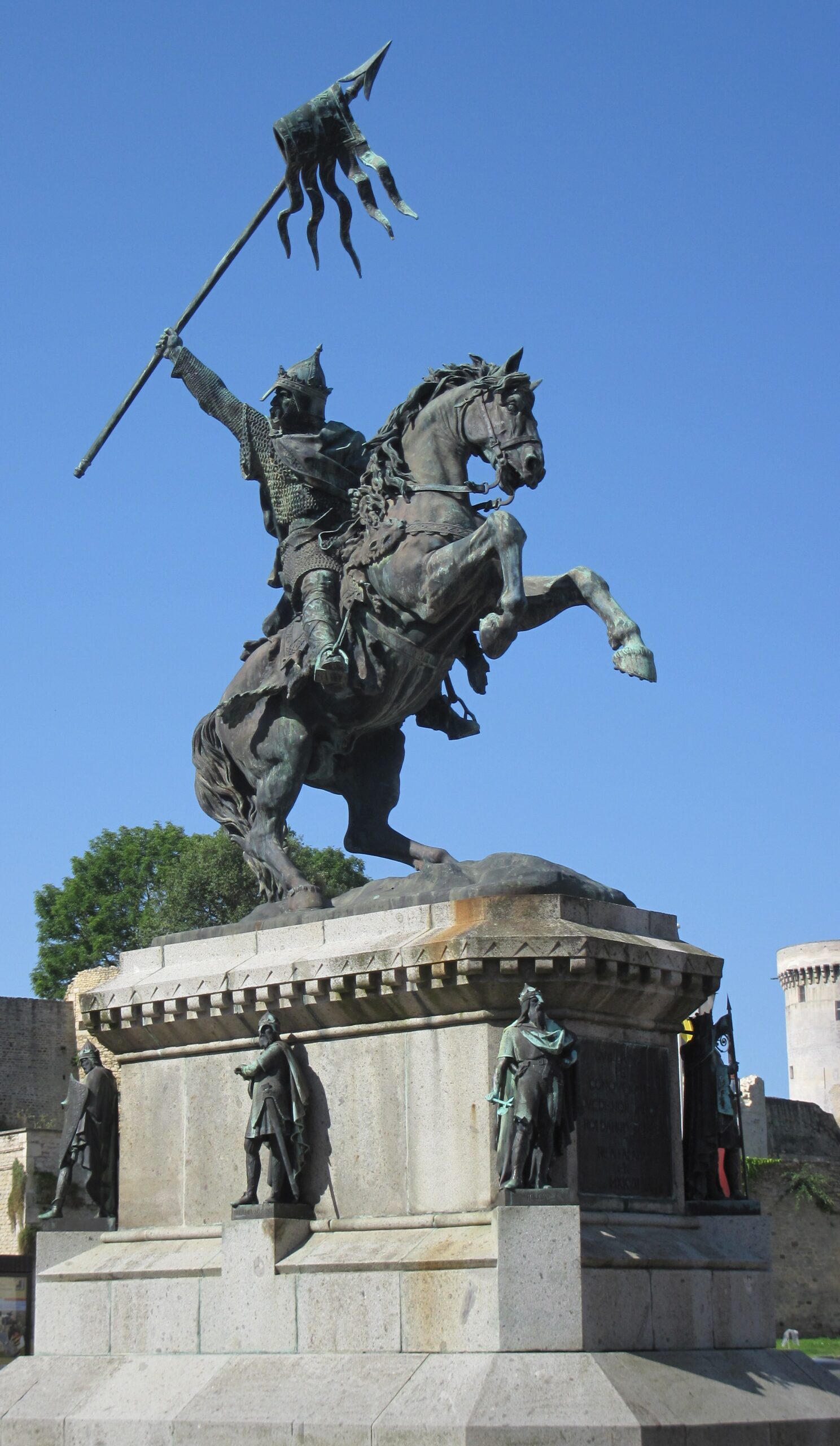 Statue_d'Dgilliaume_lé_Contchéthant_à_Falaise_01