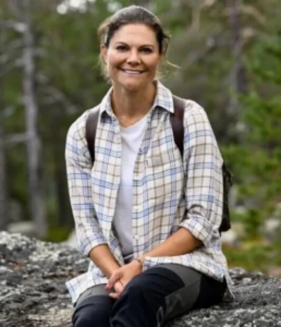Crown-Princess-Victoria-Visits-Bjornlandet-National-Park-3