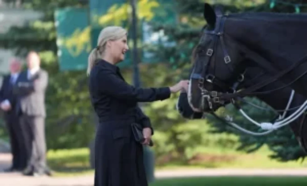 Duchess-of-Edinburgh-Canada-5