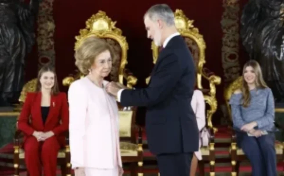 infanta-sofia-princess-leonor-queen-letizia-queen-sofia-4