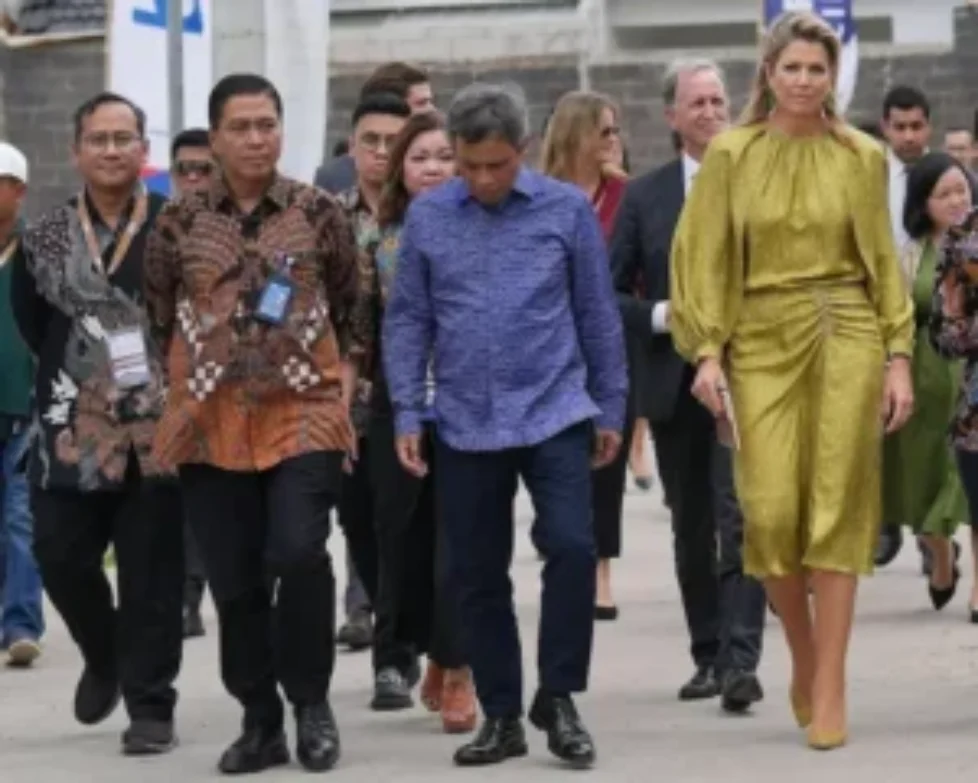 queen-maxima-natan-lime-dress-5