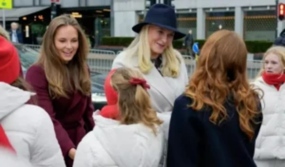 crown-princess-mette-marit-princess-ingrid-alexandra-3