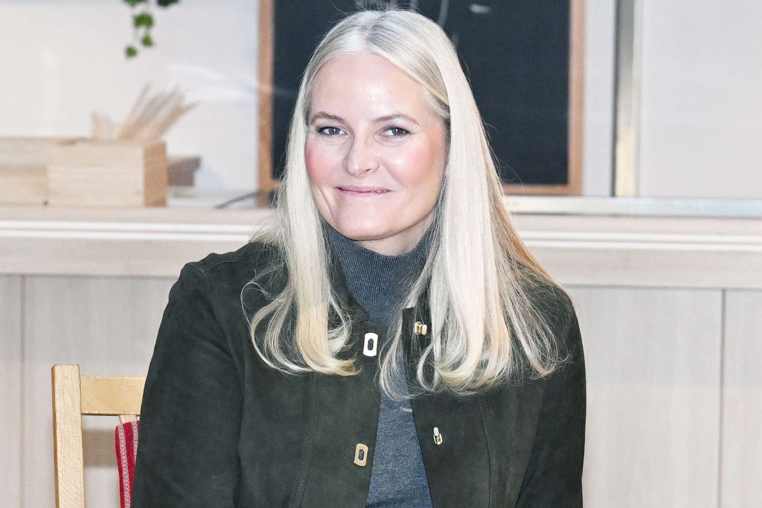Norwegian-Crown-Princess-Mette-Marit-visits-Langerudhjemmet-121925-3536eaed892047f8a6af97dc32162d42