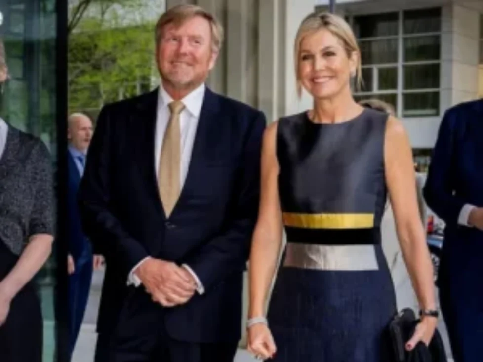 queen-maxima-natan-navy-fringe-dress-4